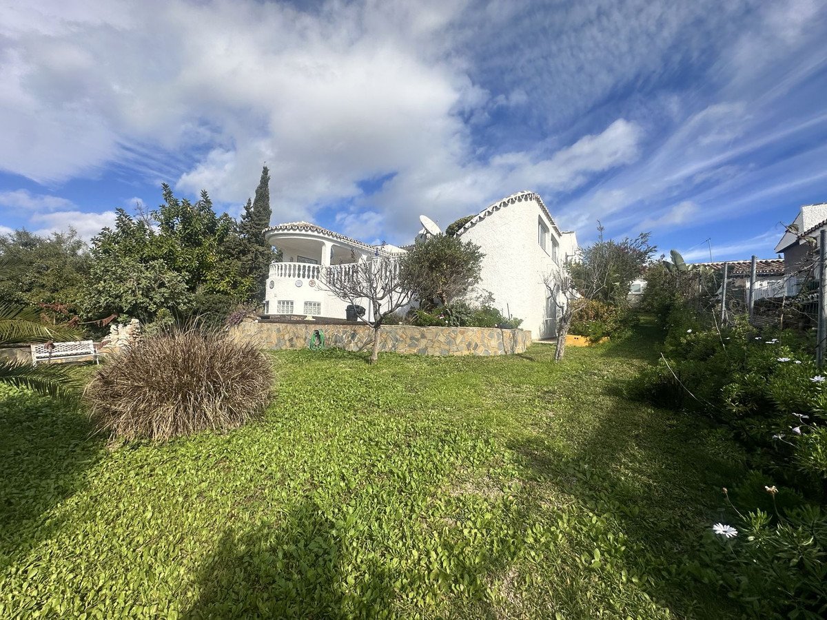 3 Bed Detached Villa in Calahonda