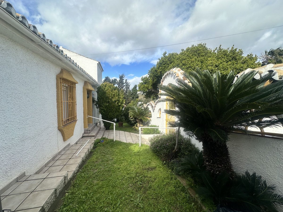 3 Bed Detached Villa in Calahonda