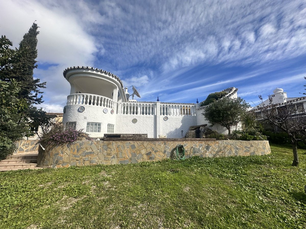 3 Bed Detached Villa in Calahonda
