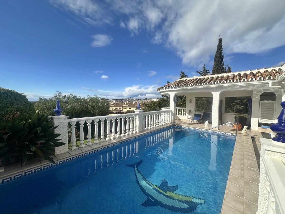 3 Bed Detached Villa in Calahonda