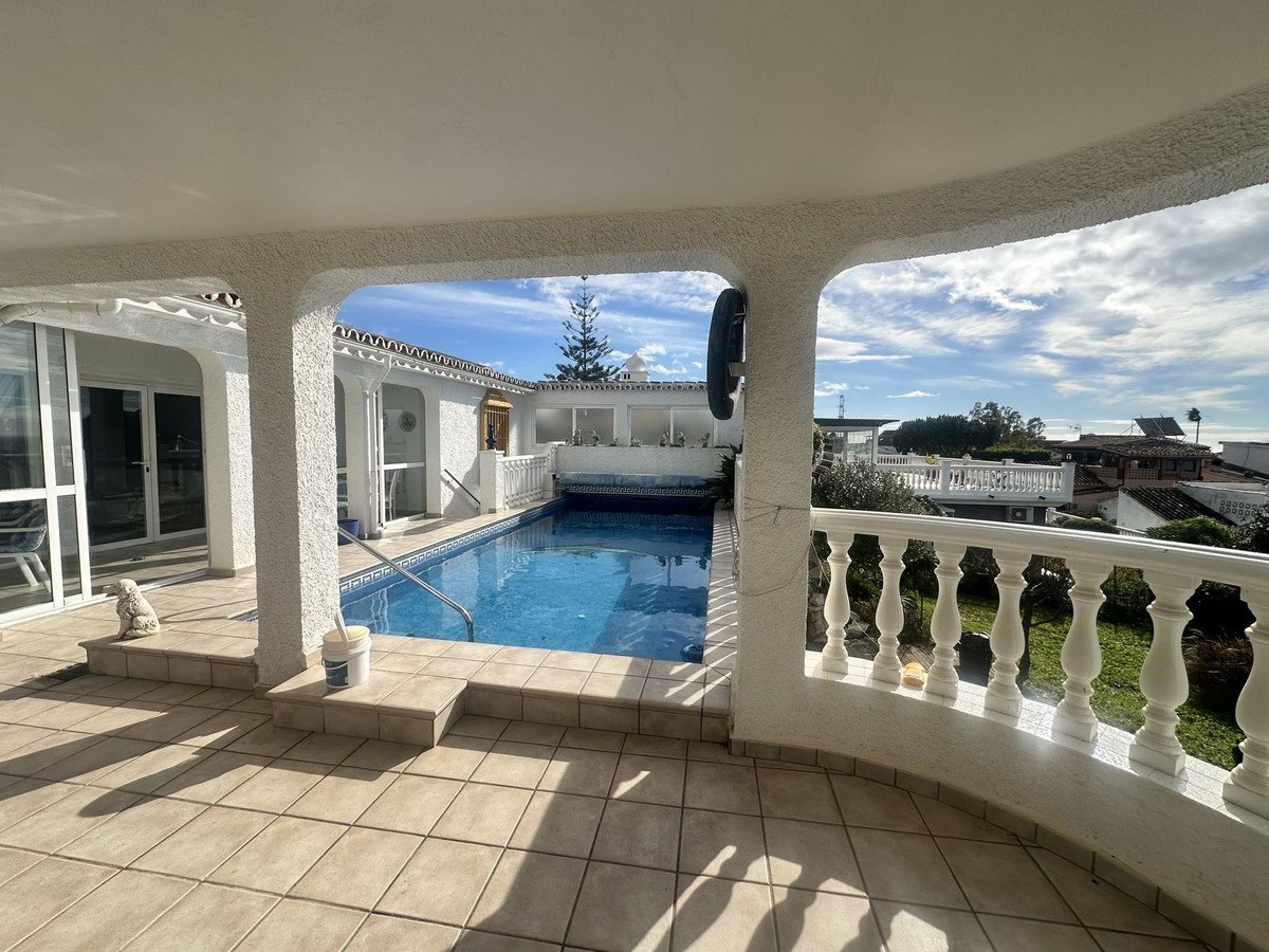 3 Bed Detached Villa in Calahonda