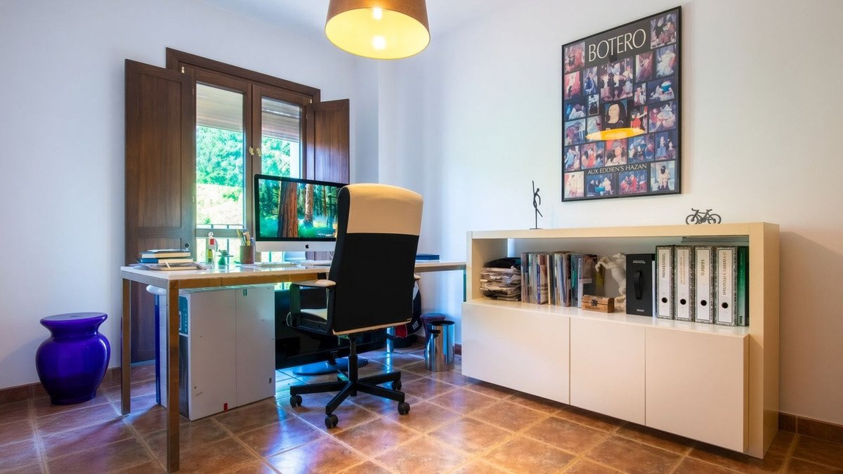 4 Bed Semi-Detached House in El Paraiso