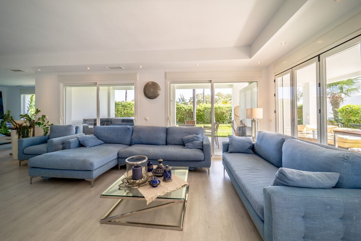 3 Bed Detached Villa in Marbesa