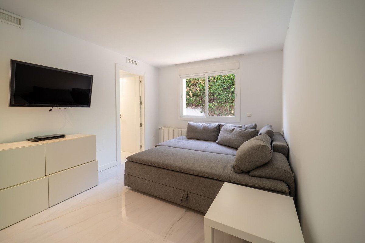 3 Bed Detached Villa in Marbesa