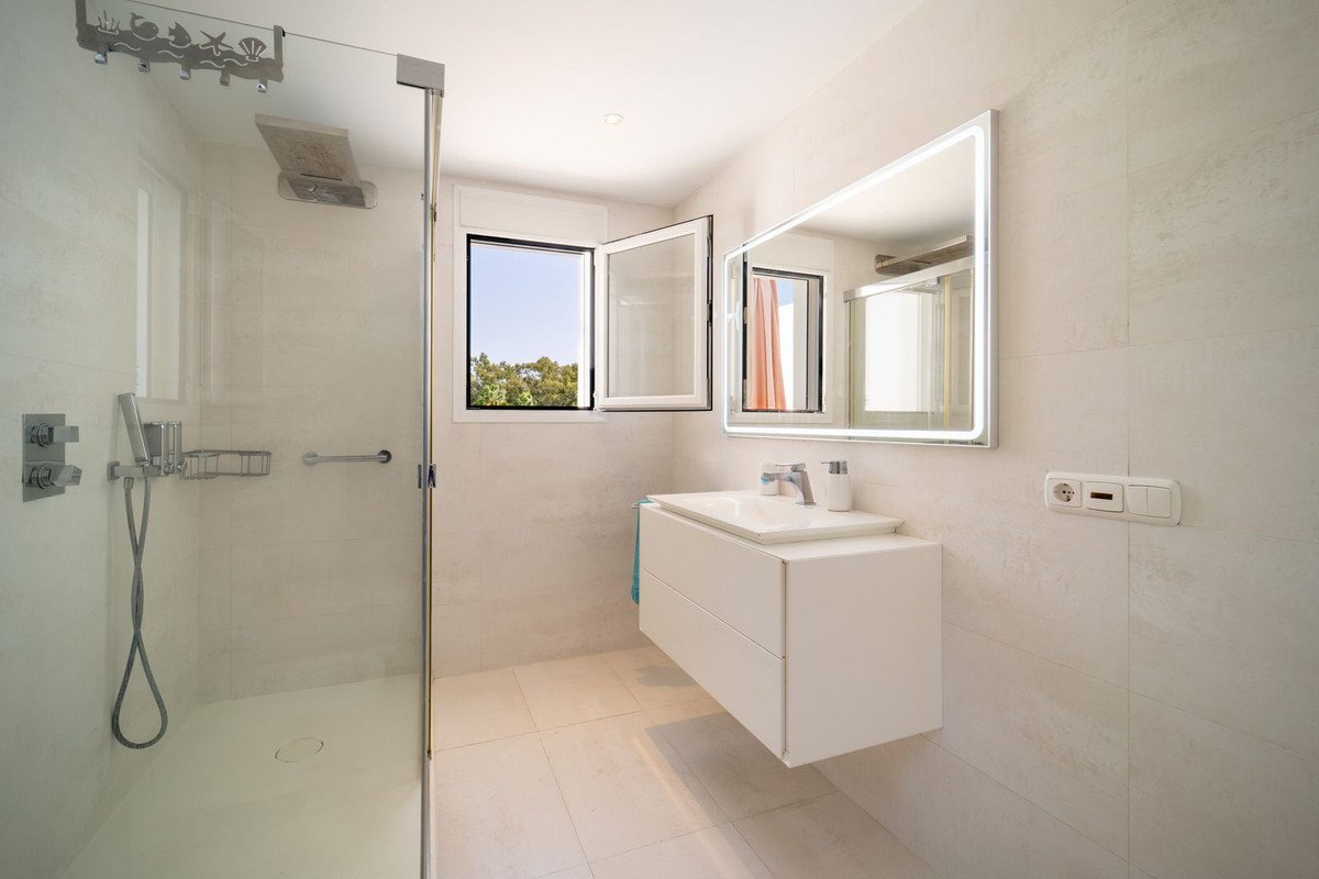 3 Bed Detached Villa in Marbesa