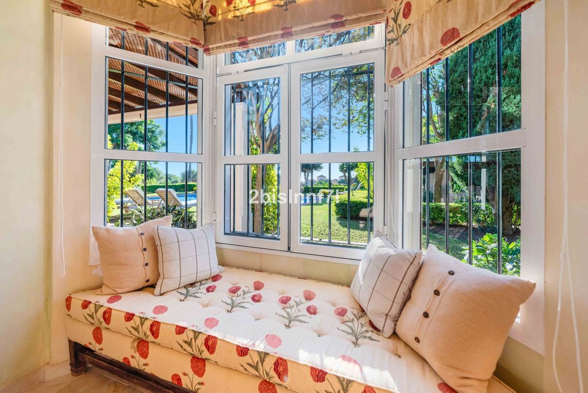 4 Bed Detached Villa in Elviria