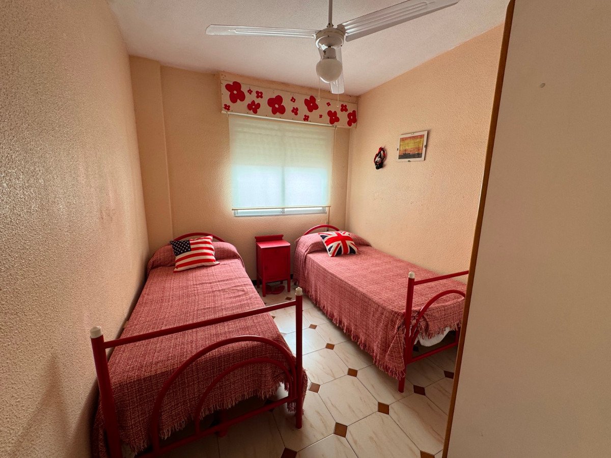 3 Bed Middle Floor Apartment in Guardamar del Segura