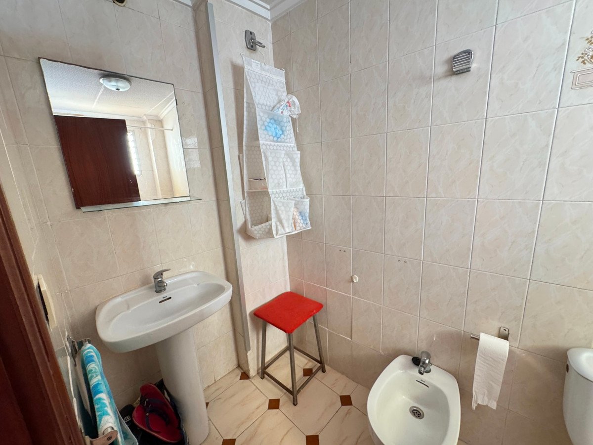 3 Bed Middle Floor Apartment in Guardamar del Segura