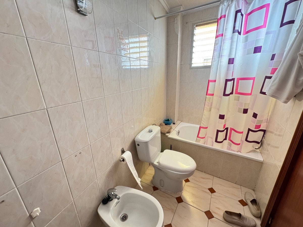 3 Bed Middle Floor Apartment in Guardamar del Segura