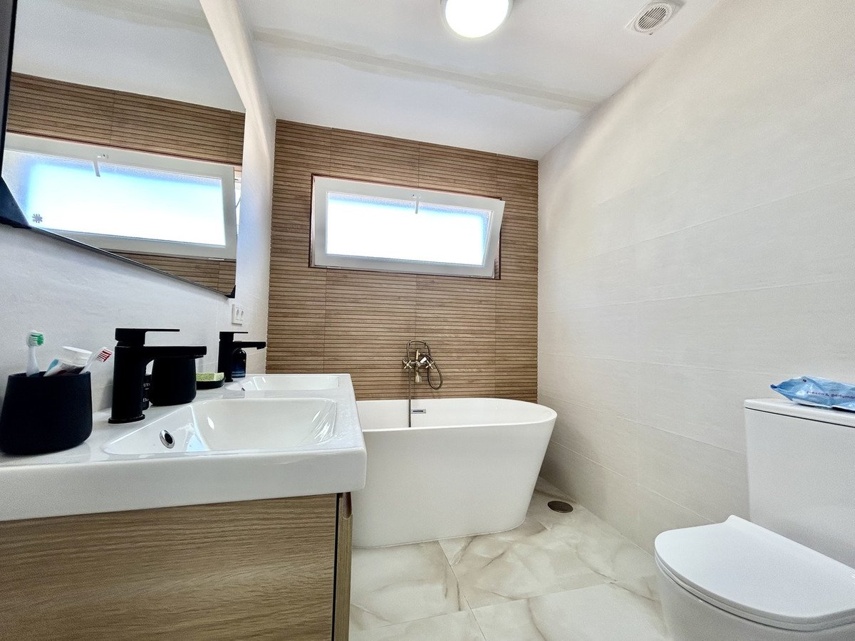 3 Bed Townhouse in Los Balcones