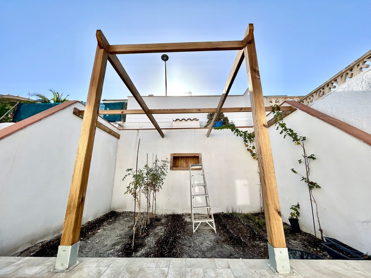 3 Bed Townhouse in Los Balcones