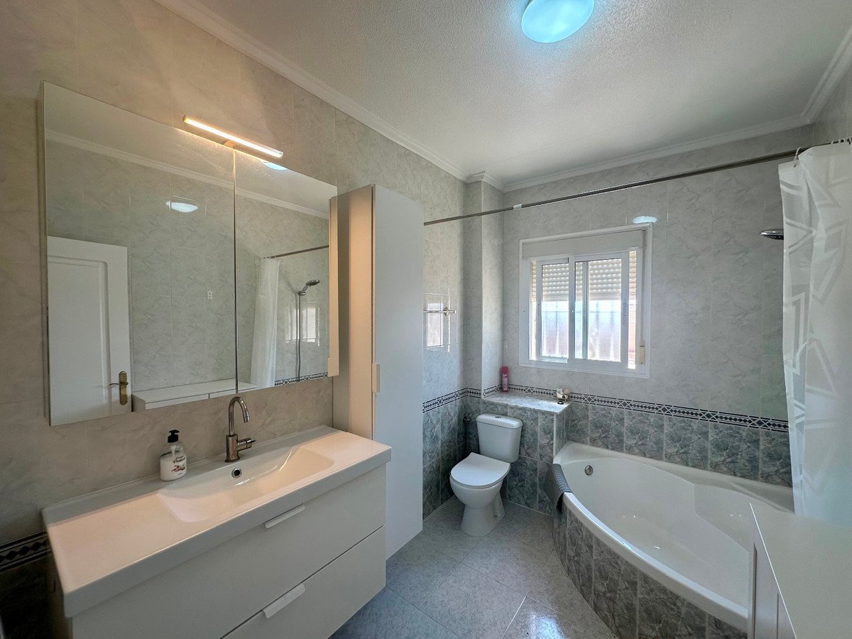 2 Bed Townhouse in Dona Pepa