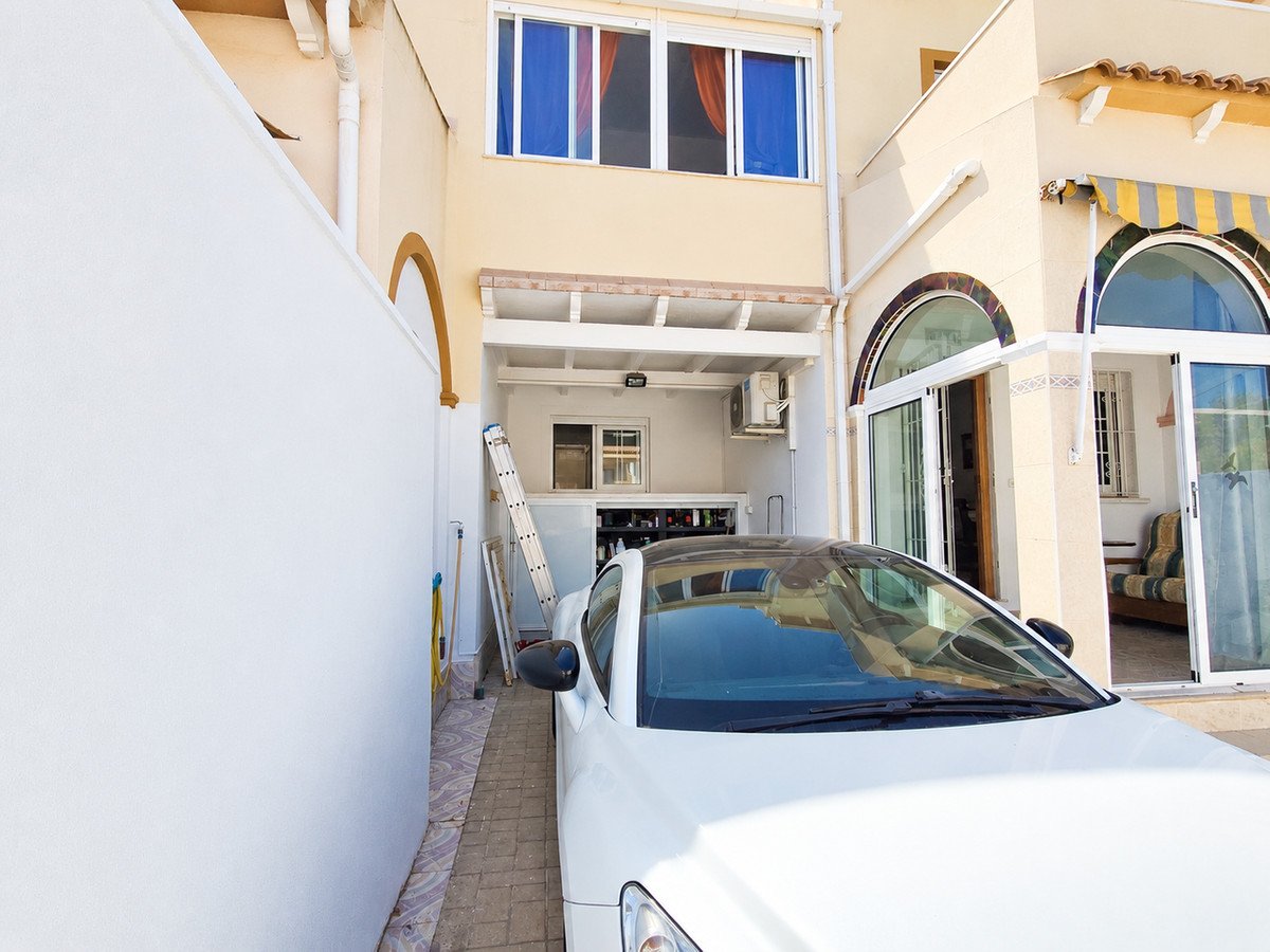 2 Bed Townhouse in Playa Flamenca