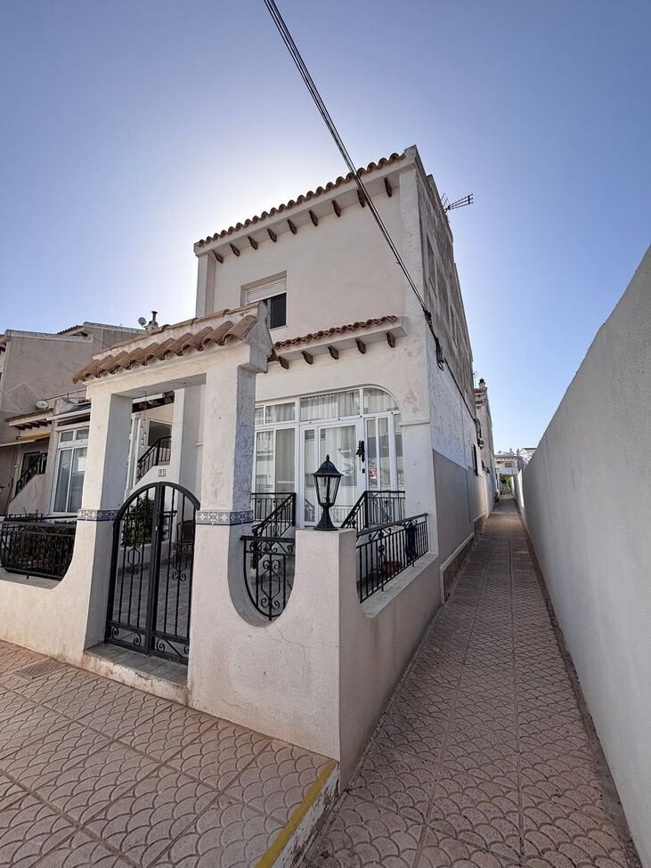 2 Bed Townhouse in Orihuela Costa