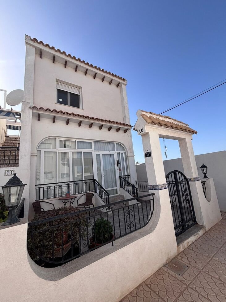 2 Bed Townhouse in Orihuela Costa