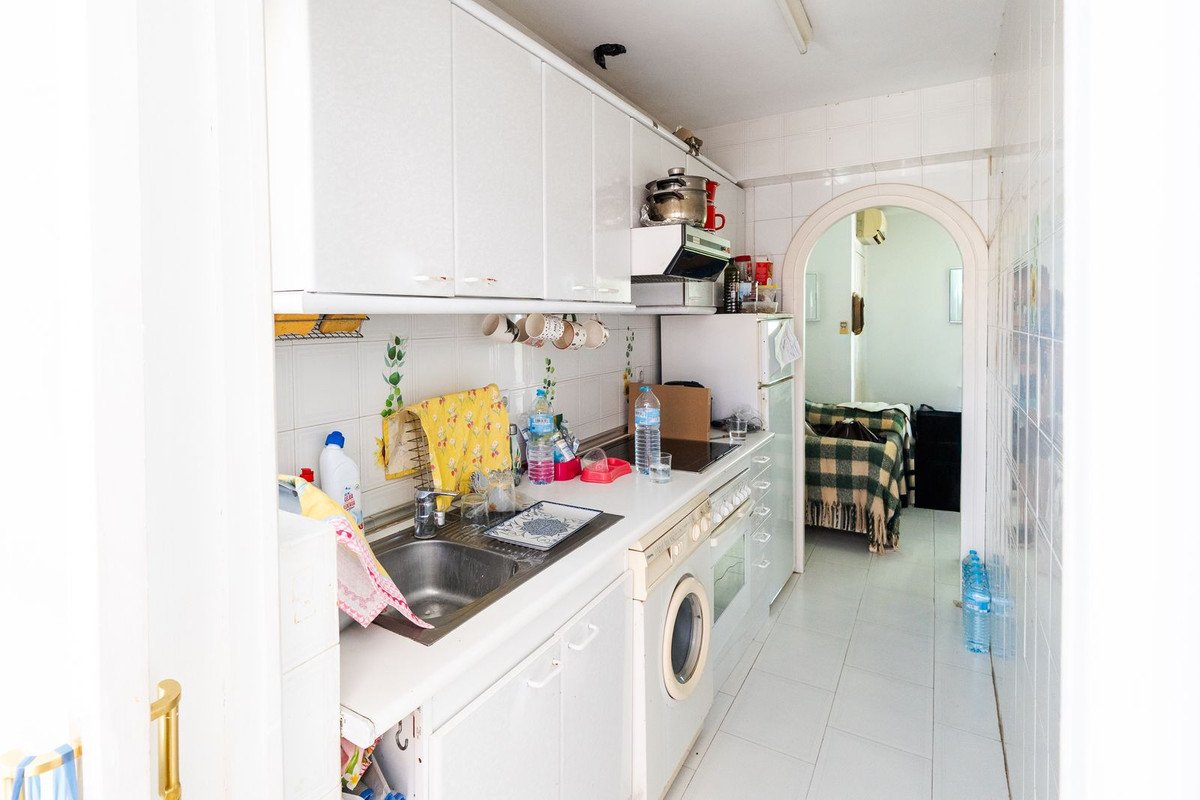 1 Bed Top Floor Apartment in El Paraiso