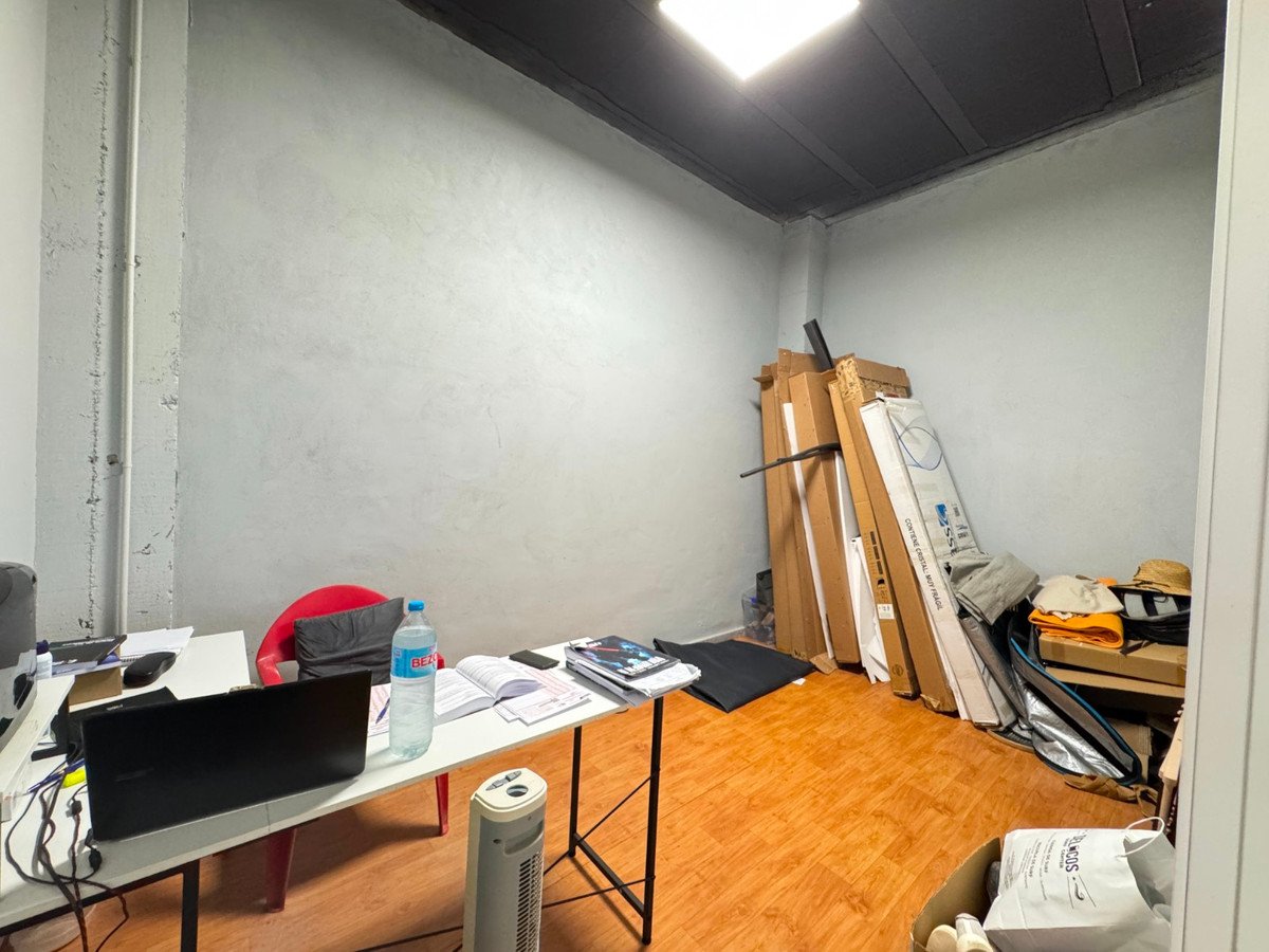 3 Bed Commercial in Guardamar del Segura