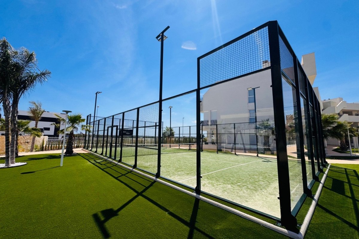 2 Bed Ground Floor Apartment in Urbanización El Raso