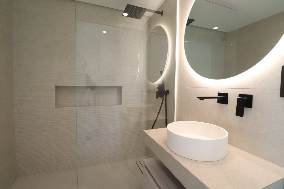 2 Bed Ground Floor Apartment in Urbanización El Raso