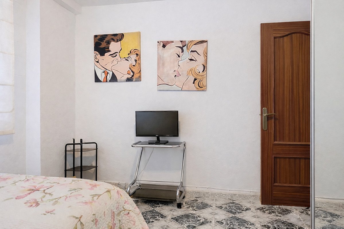 3 Bed Middle Floor Apartment in Estepona