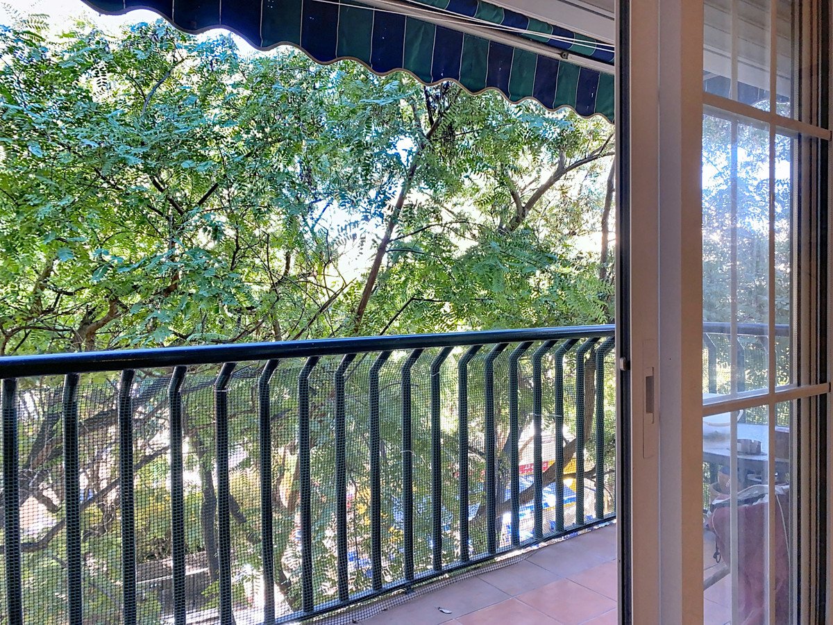 3 Bed Middle Floor Apartment in Estepona