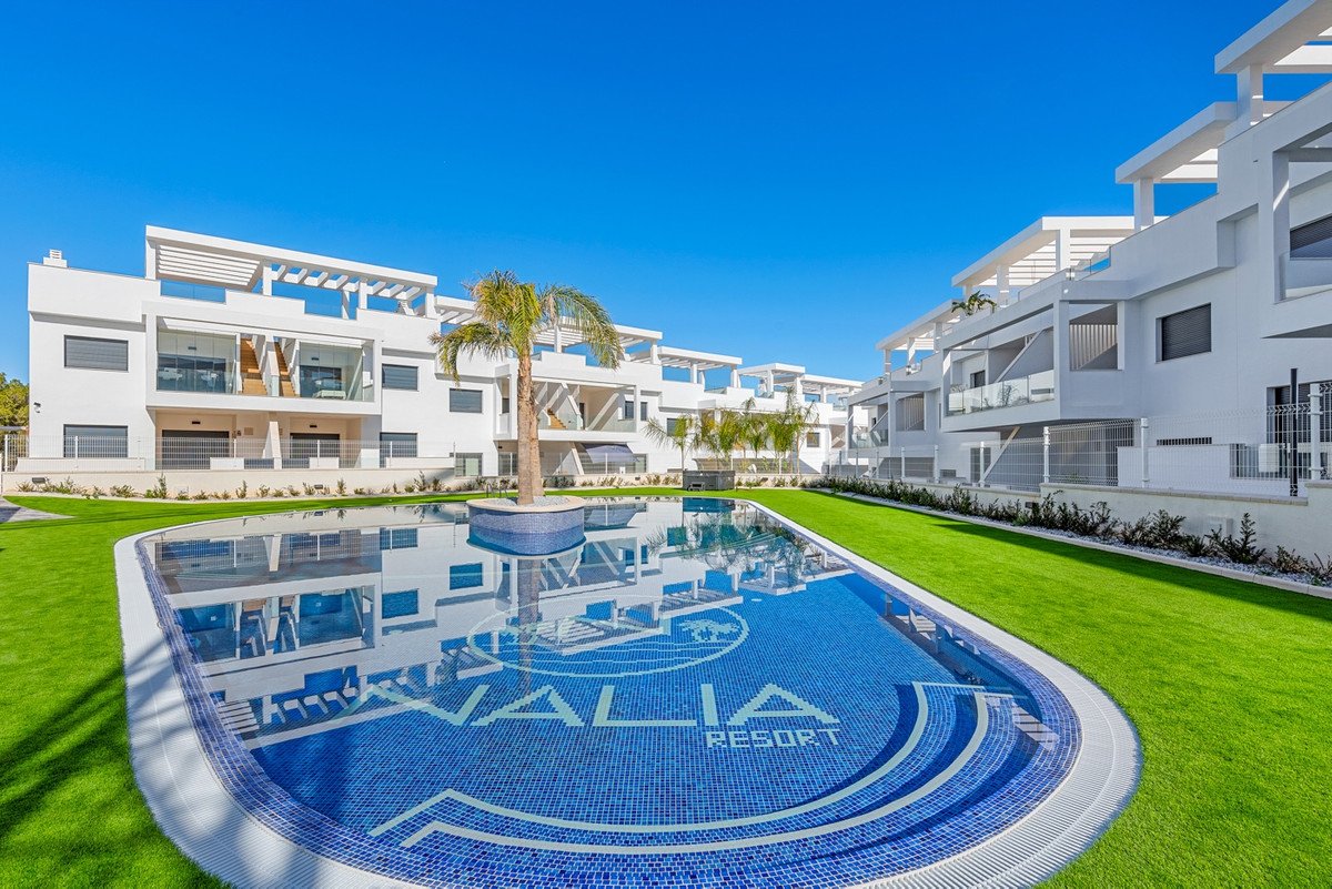 2 Bed Penthouse in Los Balcones