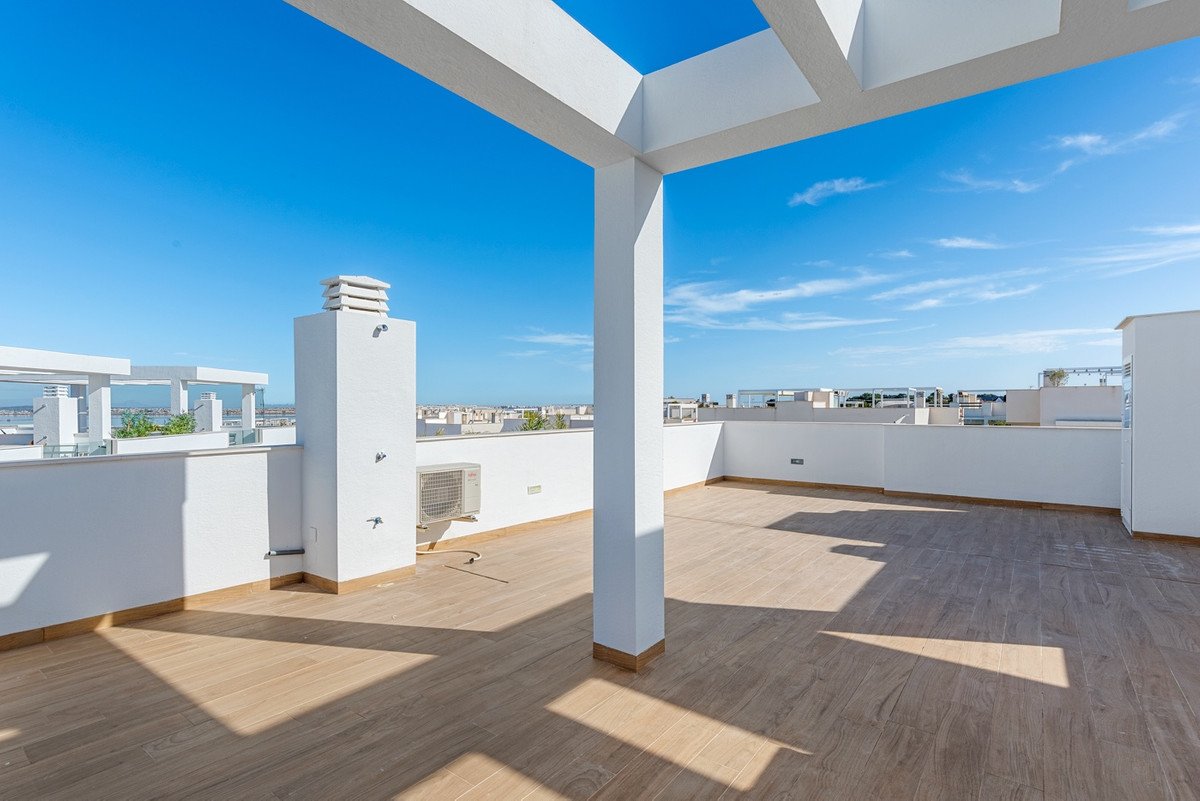 2 Bed Penthouse in Los Balcones
