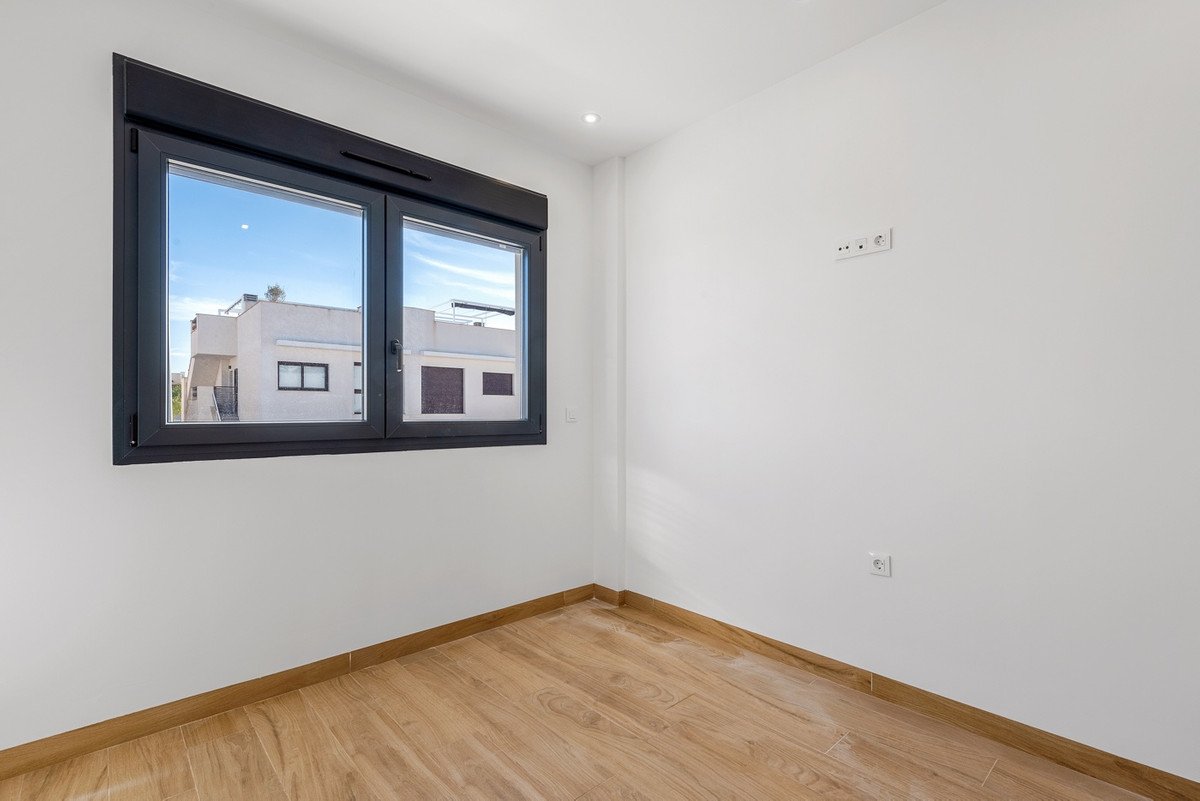 2 Bed Penthouse in Los Balcones