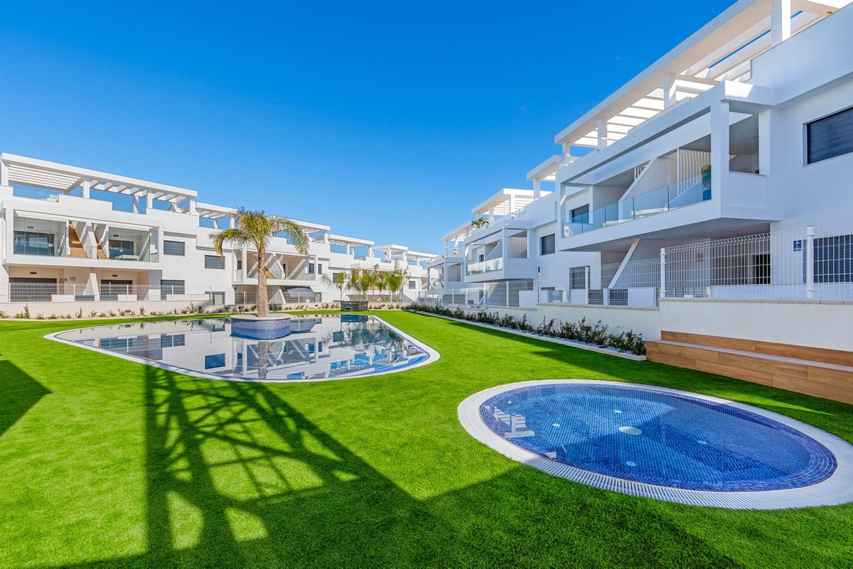 2 Bed Penthouse in Los Balcones