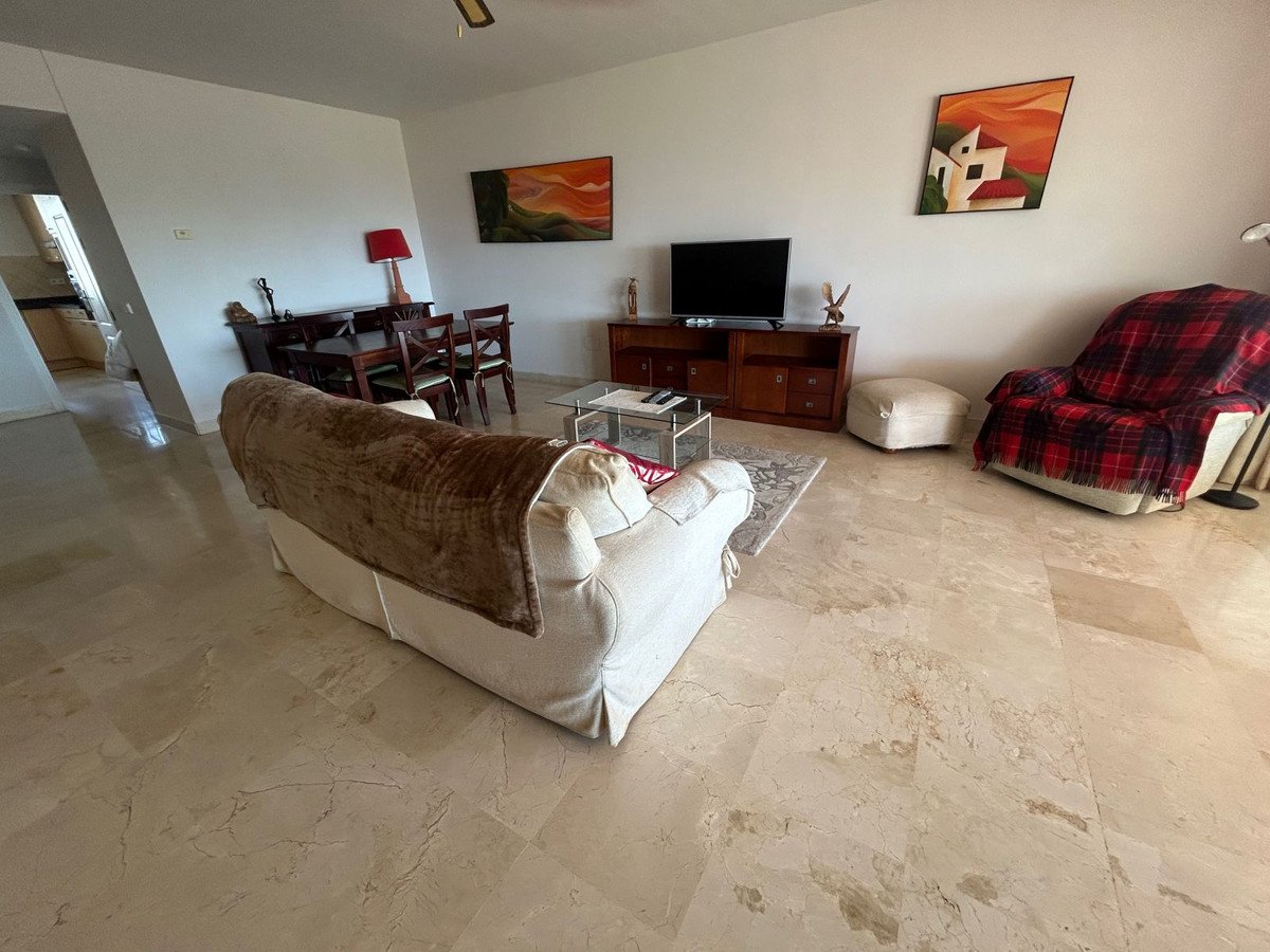 2 Bed Ground Floor Apartment in Riviera del Sol