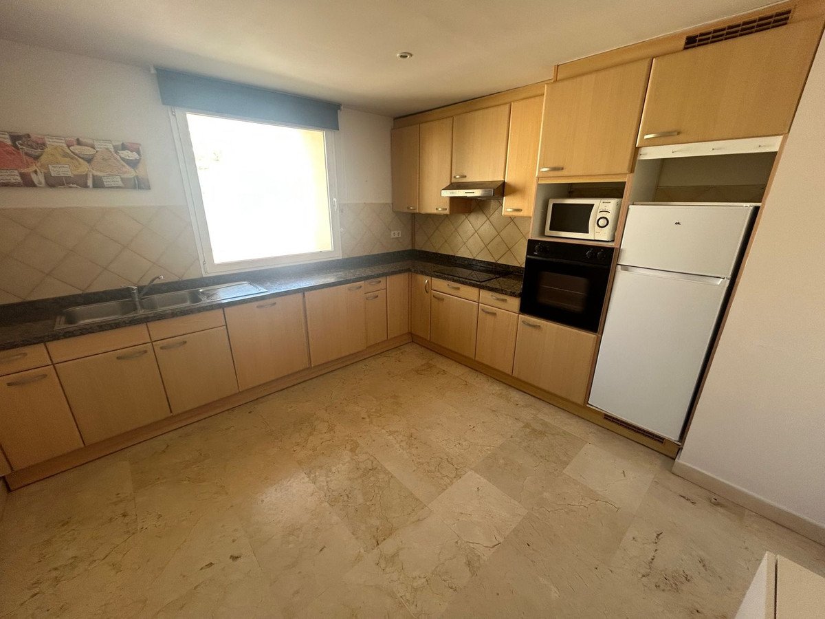 2 Bed Ground Floor Apartment in Riviera del Sol
