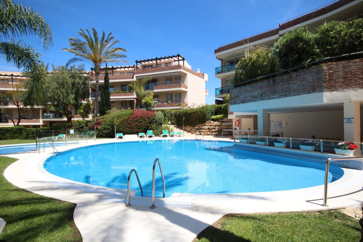 2 Bed Penthouse in Riviera del Sol