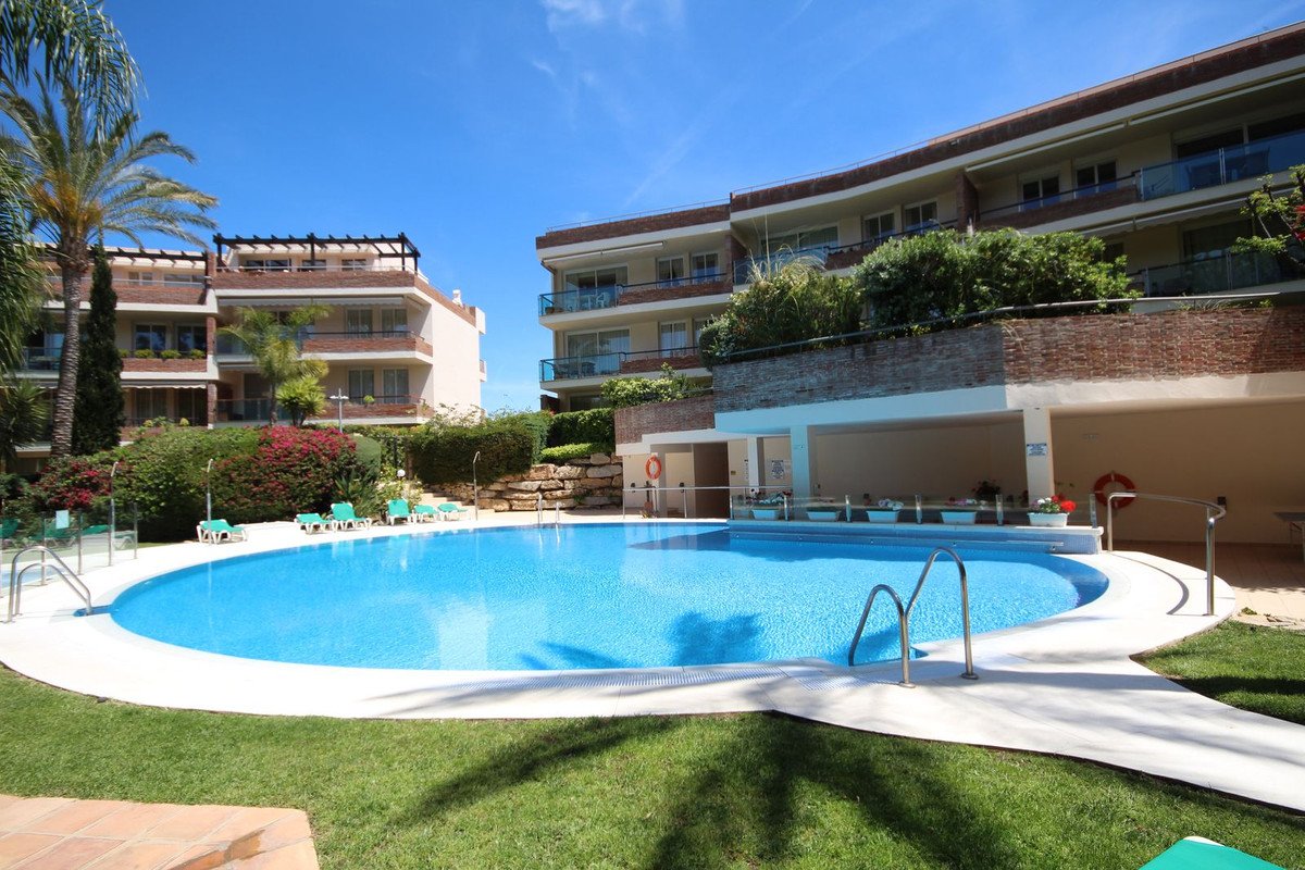 2 Bed Penthouse in Riviera del Sol