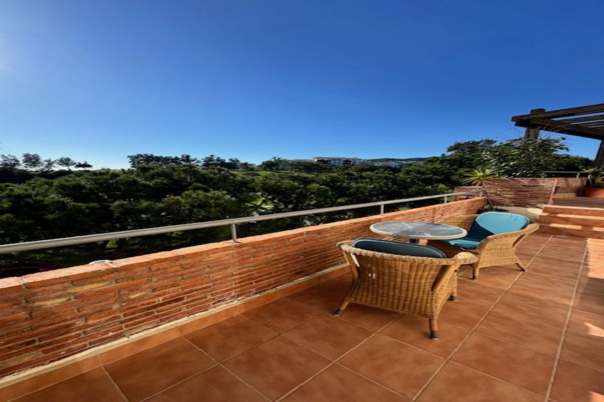 2 Bed Penthouse in Riviera del Sol