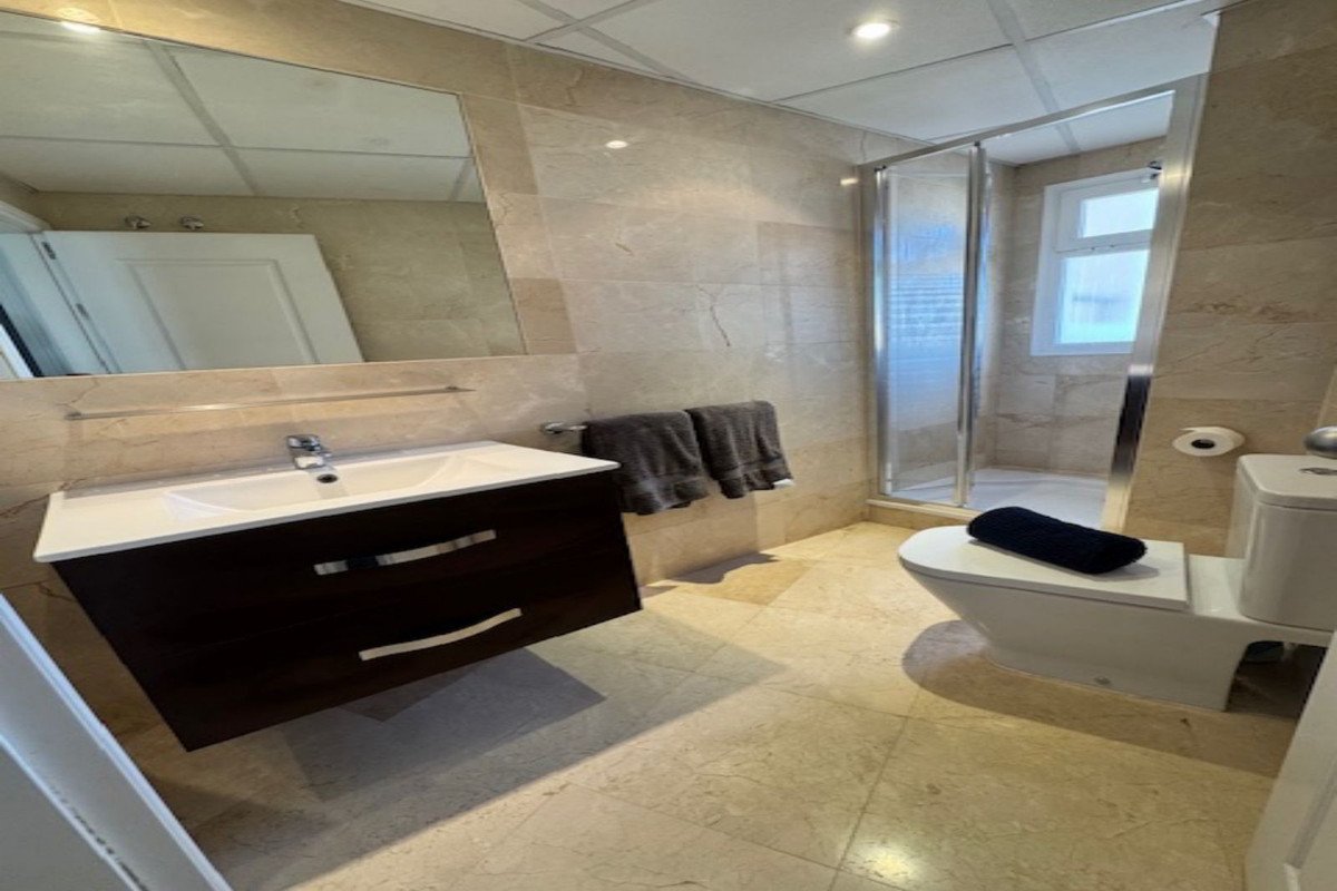 2 Bed Penthouse in Riviera del Sol