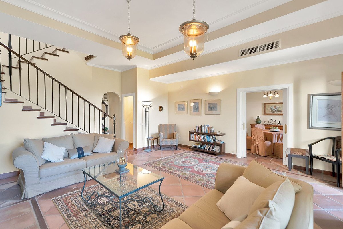 3 Bed Townhouse in Benahavís