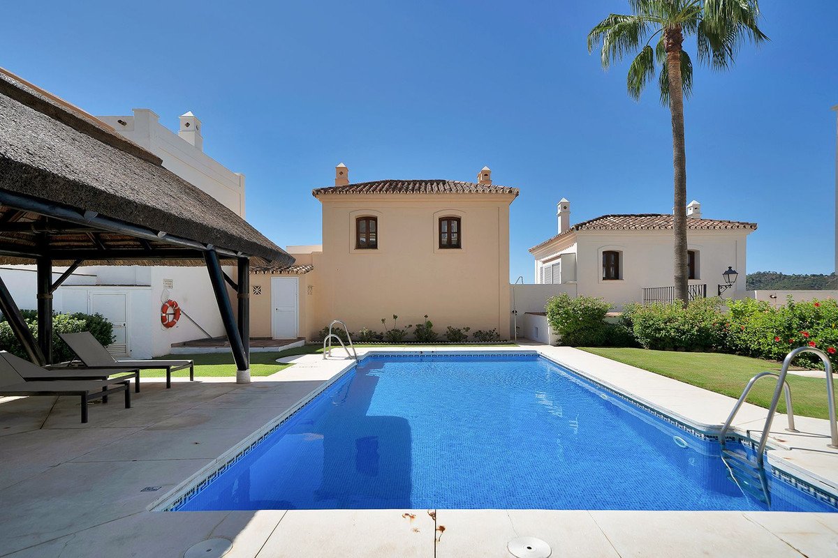 3 Bed Townhouse in Benahavís