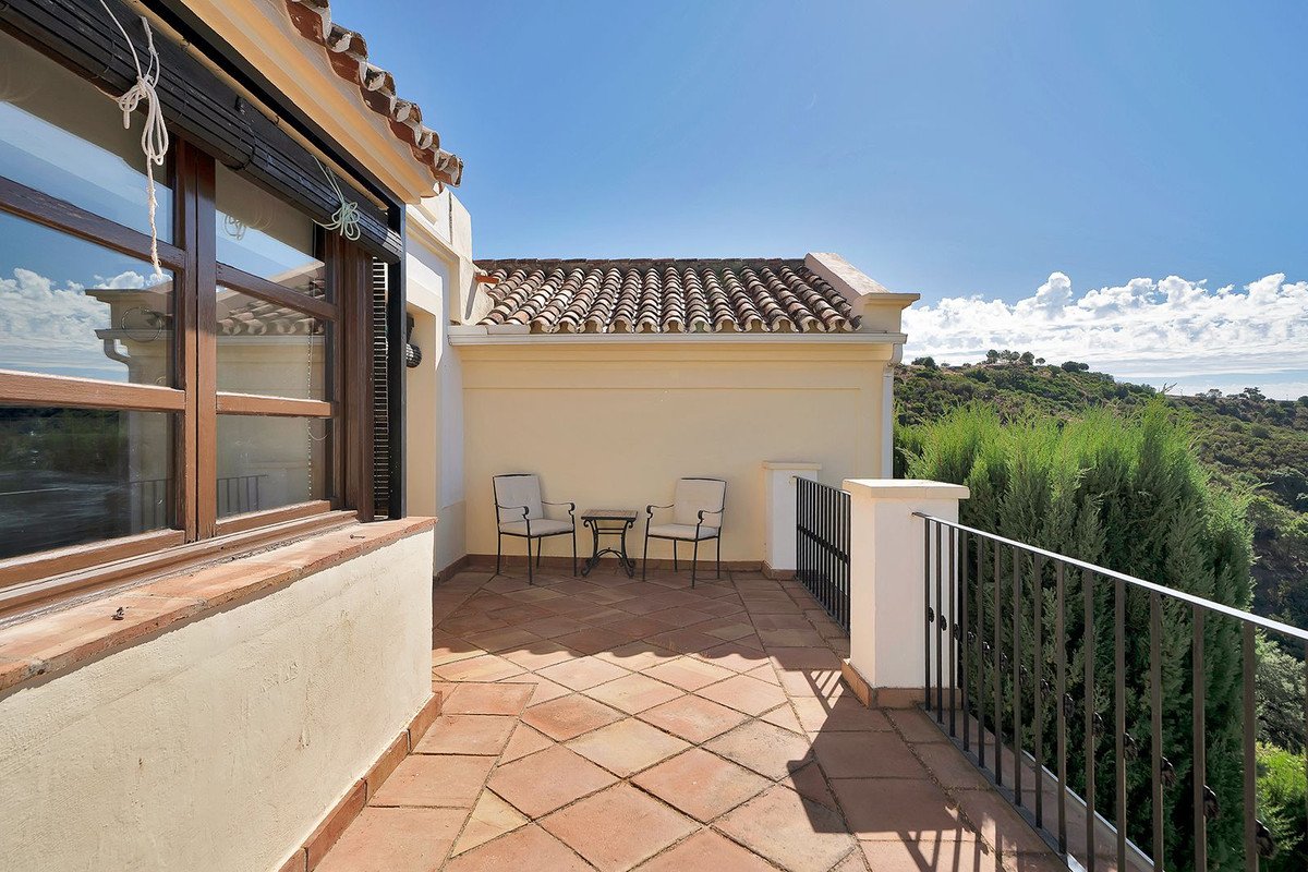 3 Bed Townhouse in Benahavís
