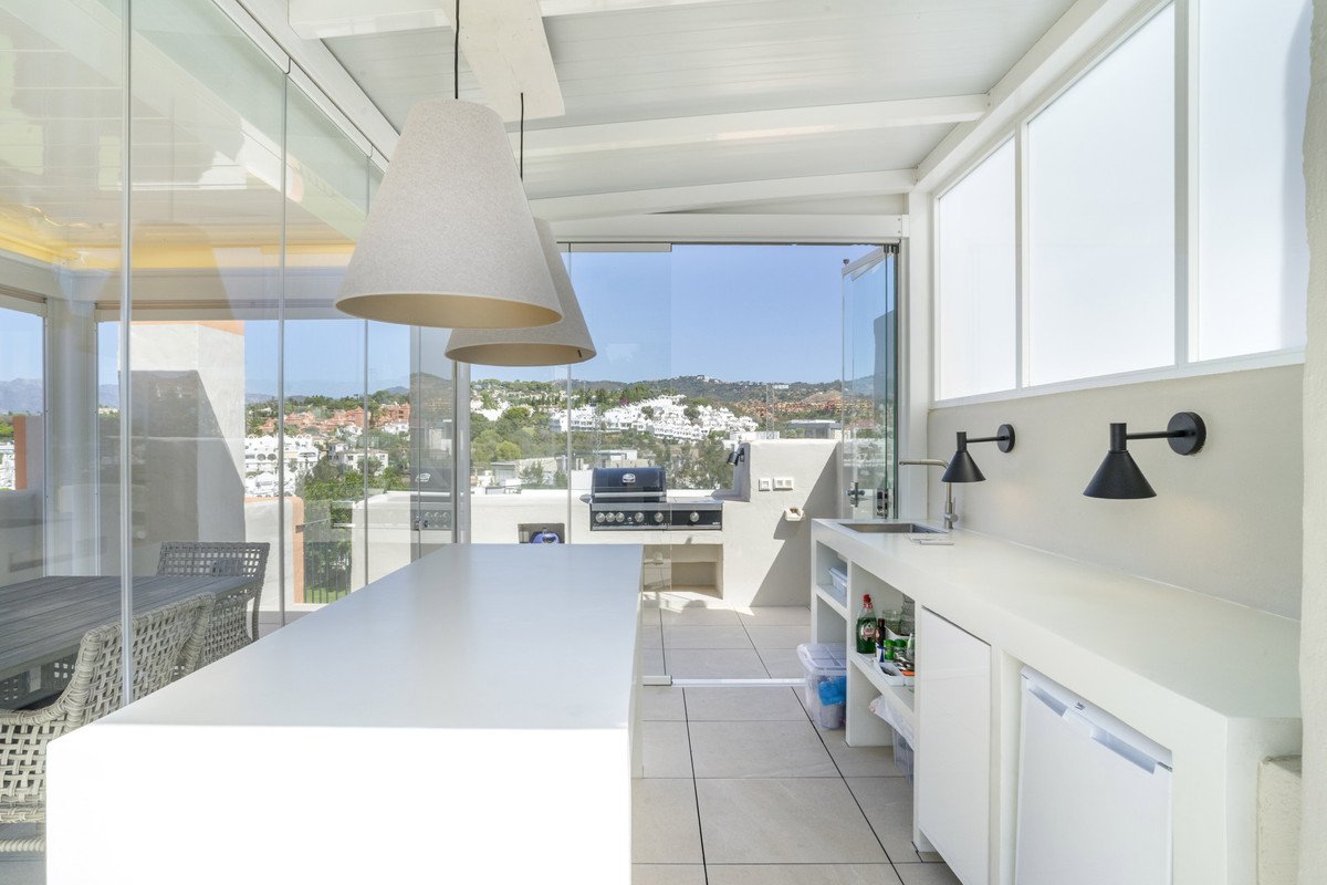 5 Bed Townhouse in Artola