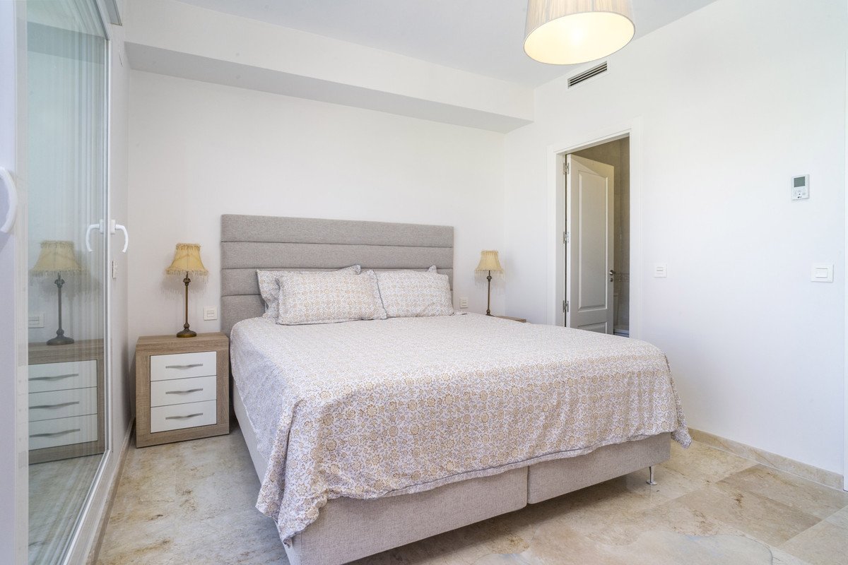 5 Bed Townhouse in Artola