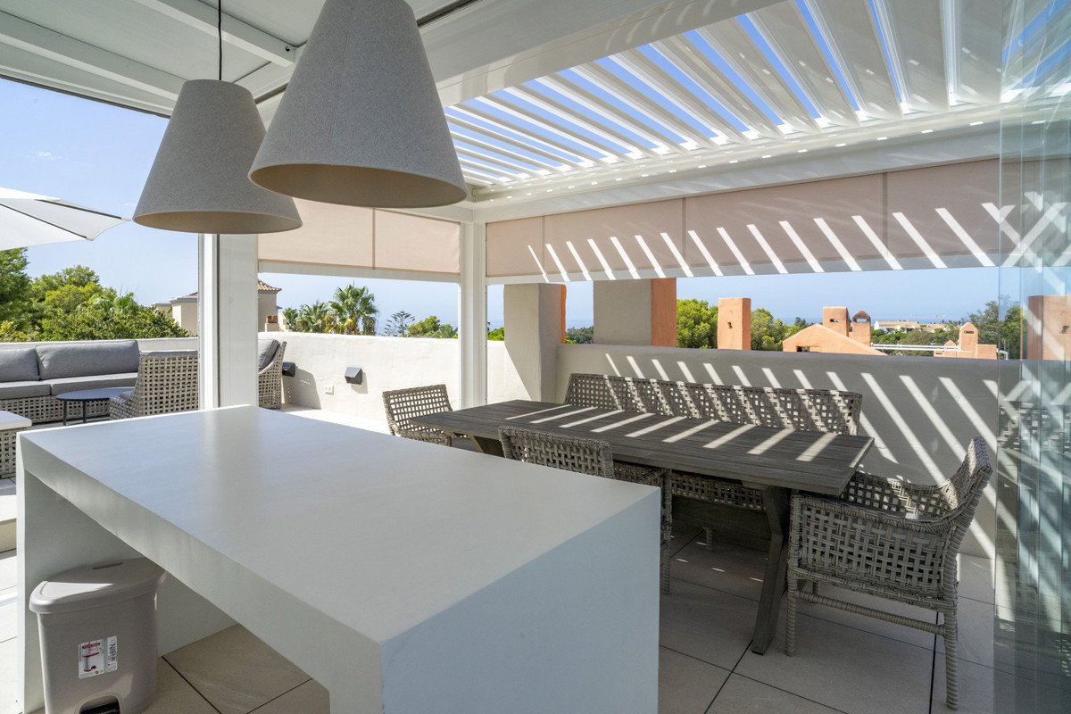 5 Bed Townhouse in Artola