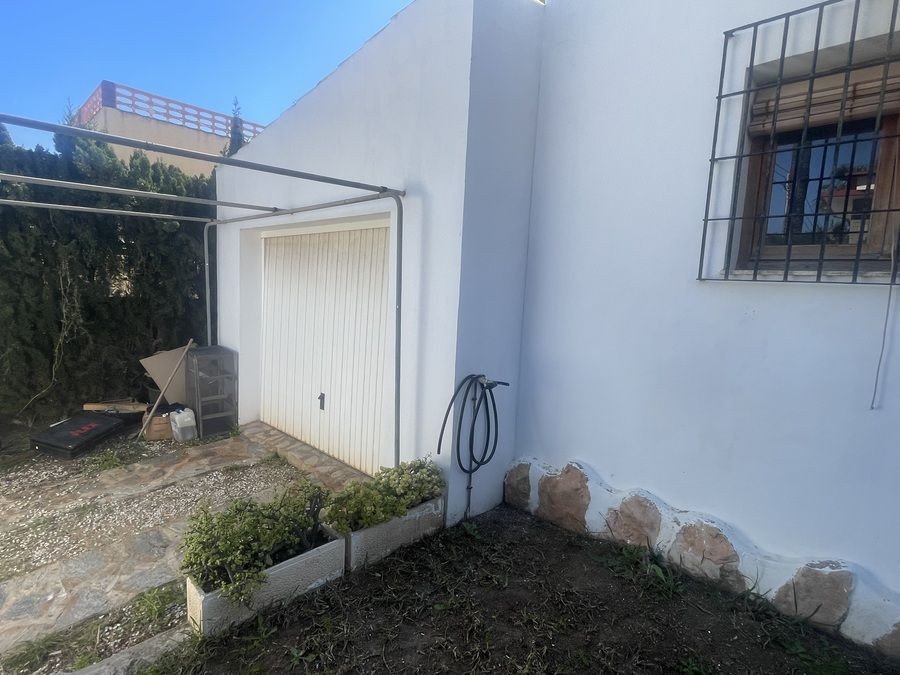 4 Bed Detached Villa in Cabo Roig