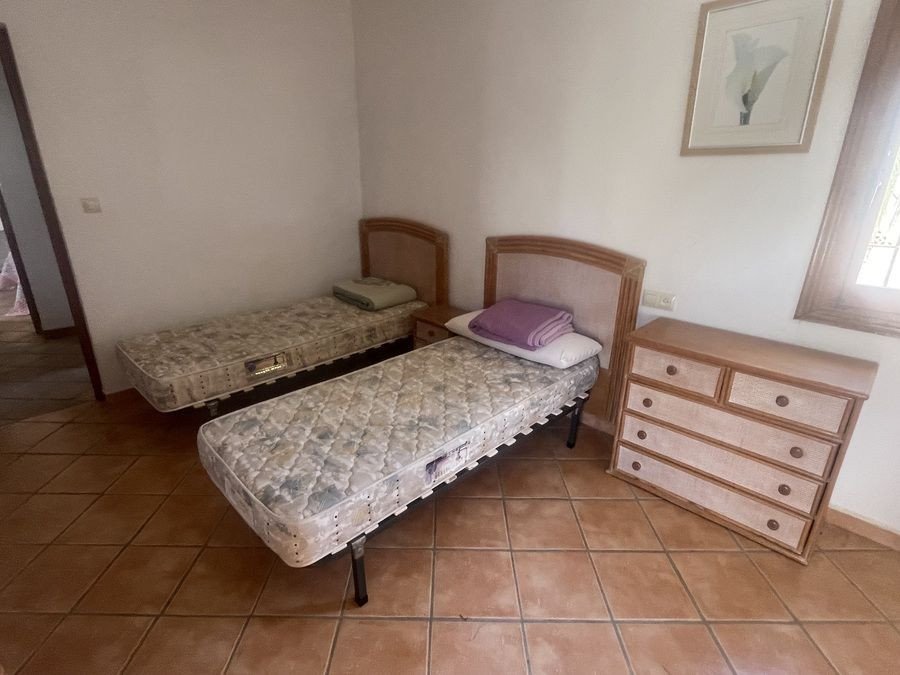 4 Bed Detached Villa in Cabo Roig