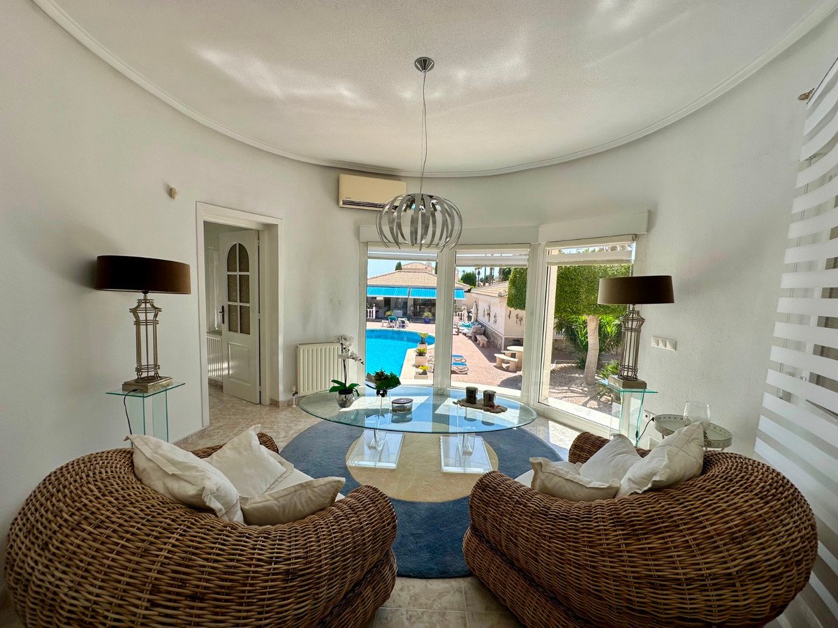6 Bed Detached Villa in Ciudad Quesada