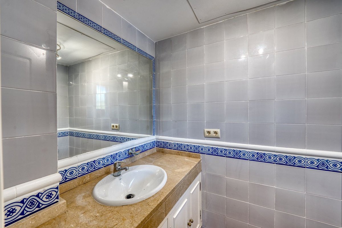 4 Bed Detached Villa in La Alcaidesa