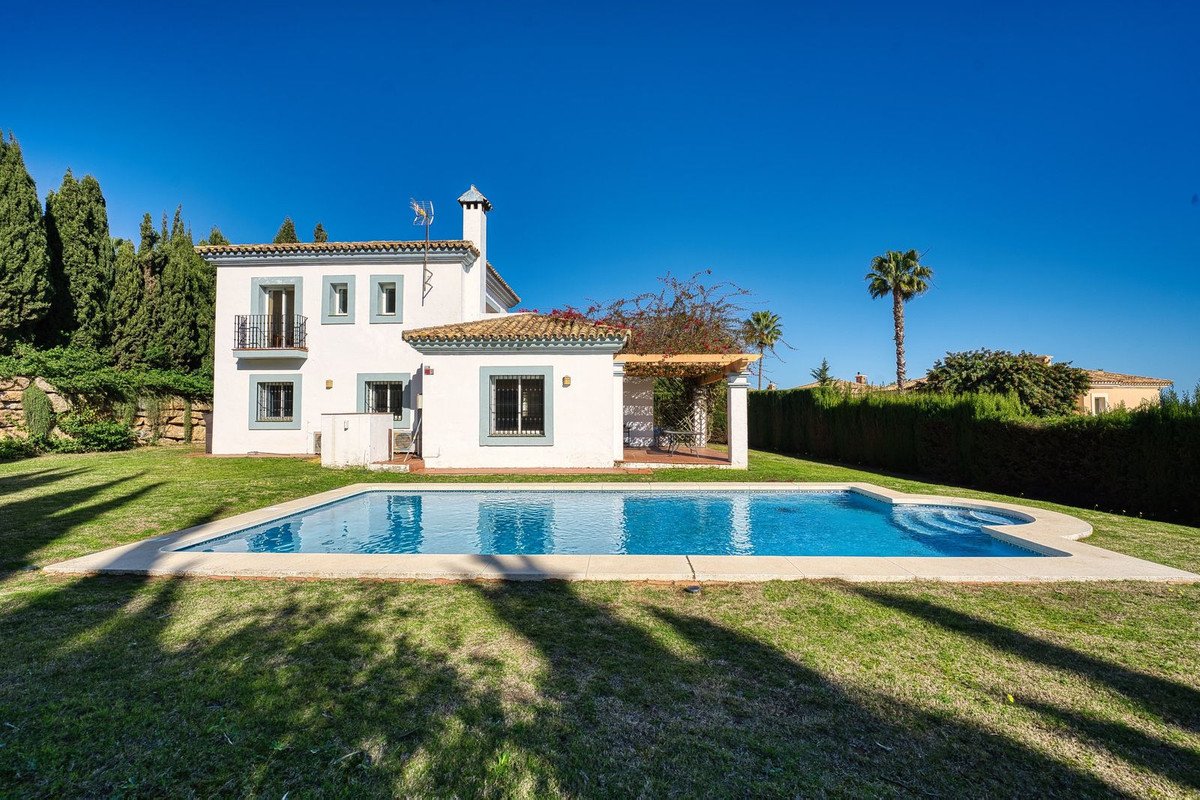 4 Bed Detached Villa in La Alcaidesa