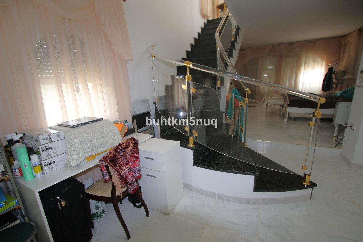 4 Bed Detached Villa in la Canuta