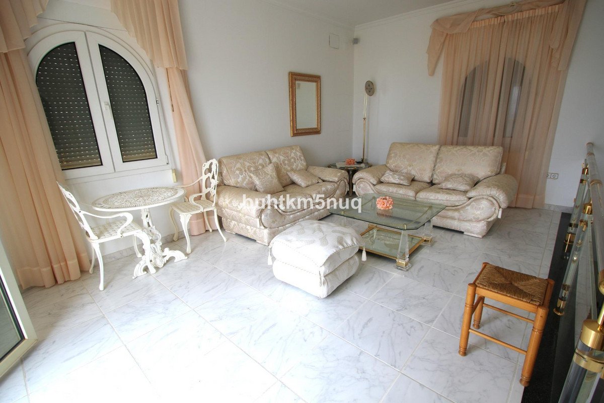 4 Bed Detached Villa in la Canuta