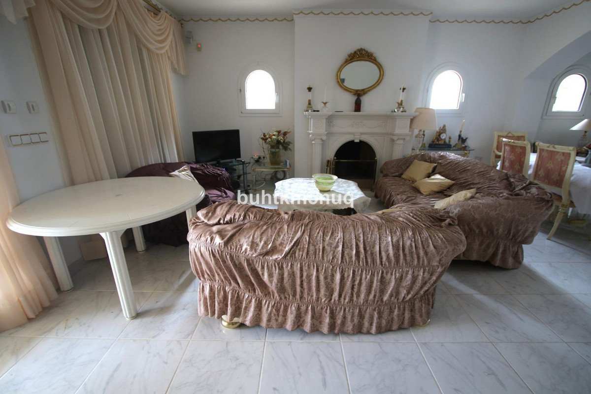 4 Bed Detached Villa in la Canuta