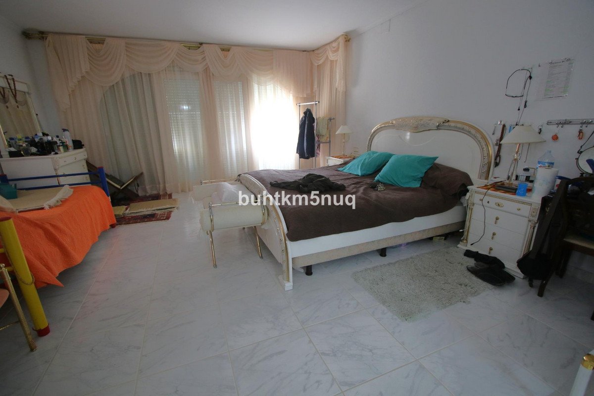4 Bed Detached Villa in la Canuta